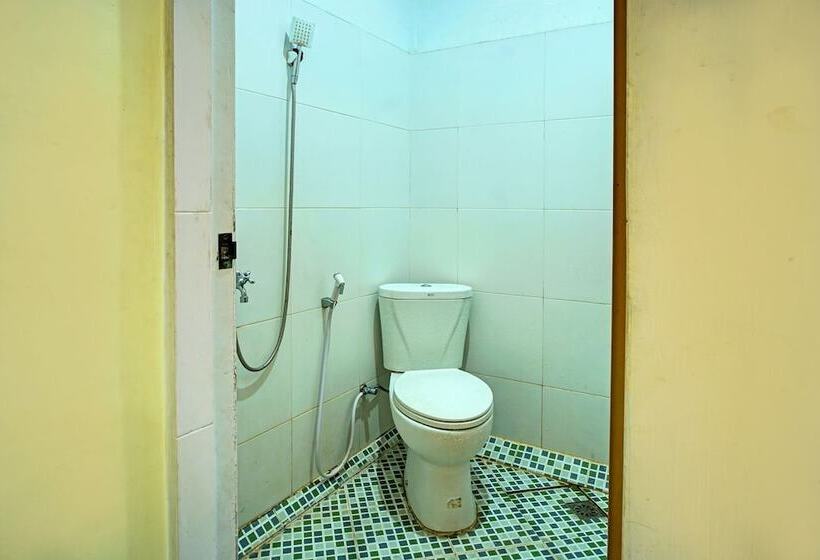 فندق Oyo 90979 Ryfana Residence Syariah