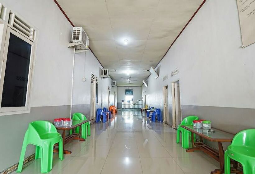 酒店 Oyo 91184 Penginapan Indah Permai