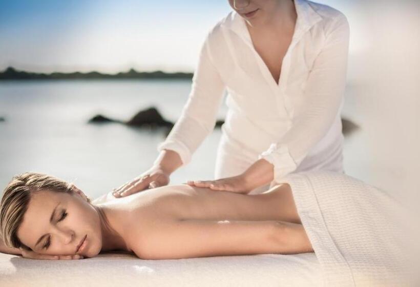 هتل The Pelican Beach Resort & Spa  Adults Only