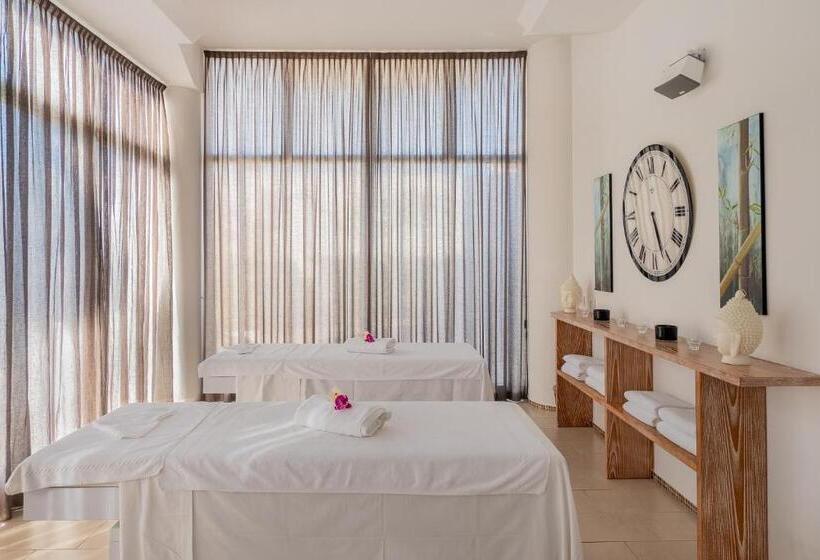 هتل The Pelican Beach Resort & Spa Adults Only