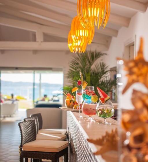 هتل The Pelican Beach Resort & Spa  Adults Only