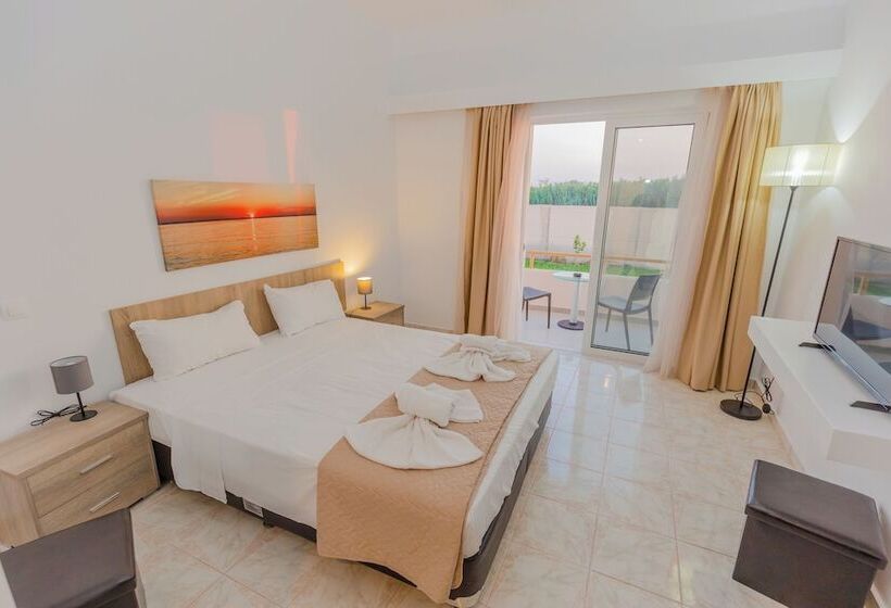 هتل Viva Tourismo Resort Naturist Club