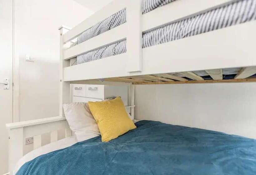 דירת נופש Mordenised 2 Bedroom House Close To City Centre