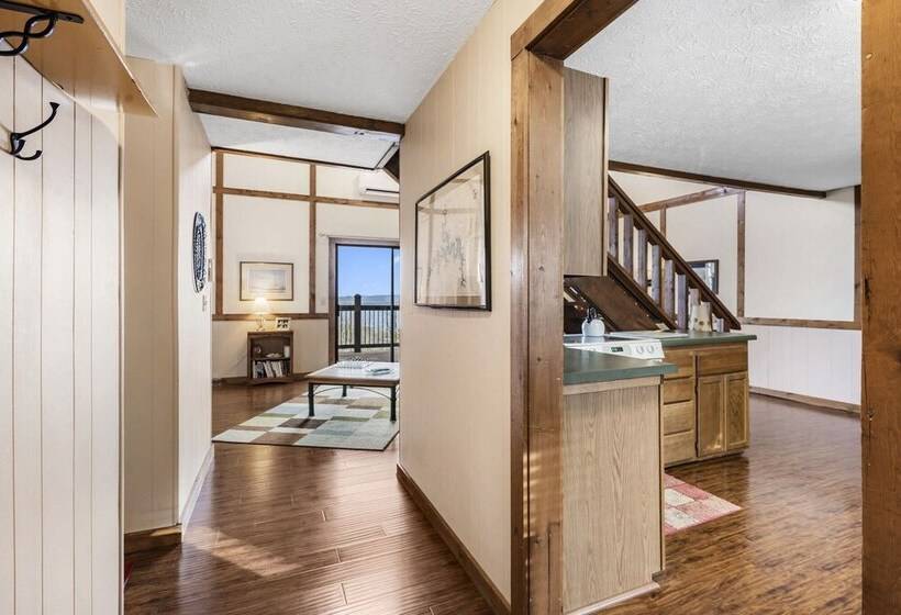 The Cottages On Lake Bluff Nearby Table Rock Lake!