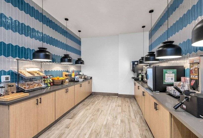 هتل La Quinta Inn & Suites By Wyndham San Jose Silicon Valley
