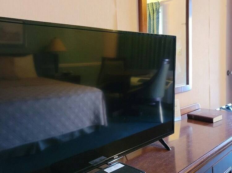 فندق على الطريق Windtree Inn
