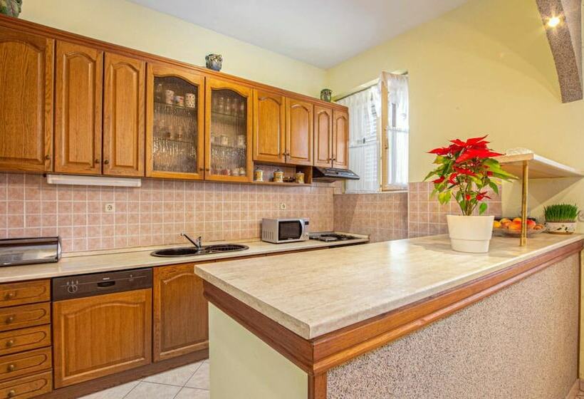 Резиденция Private House With Pool, Sea View And Big Garden