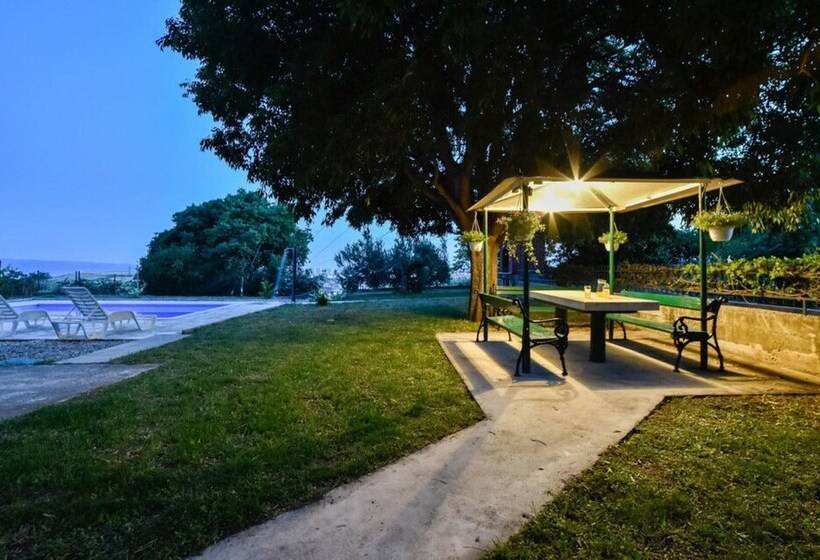 Резиденция Private House With Pool, Sea View And Big Garden