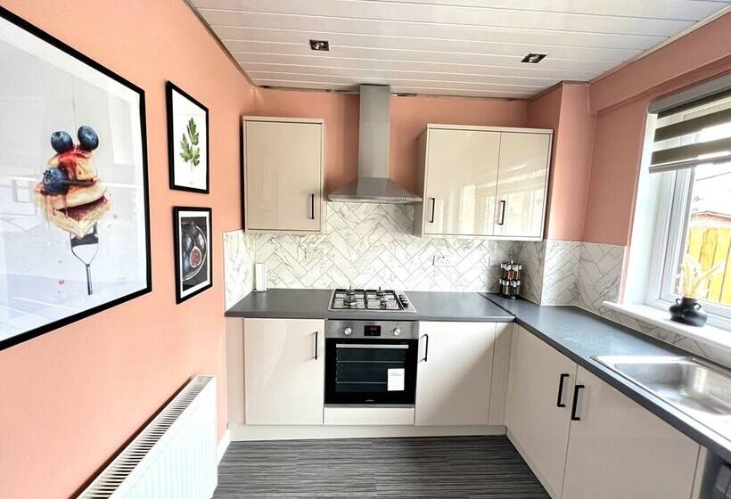 レジデンス Quirky Family Home In Glasgow