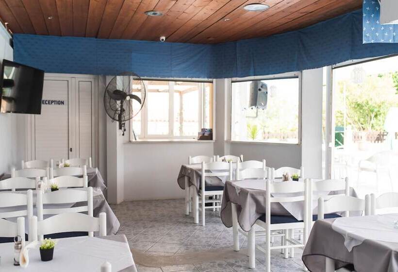Sandy Beach Annexe