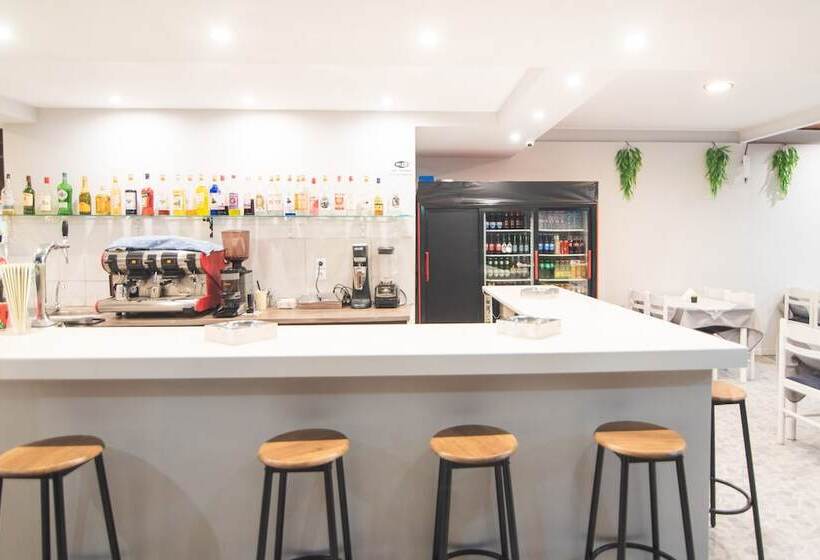 Sandy Beach Annexe