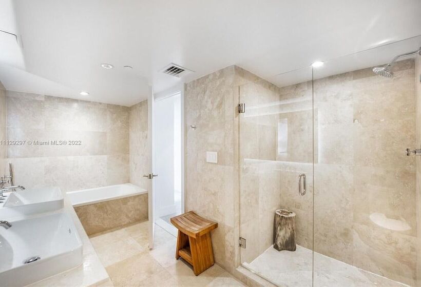 1 Homes South Beach   Private Luxury Condos  Ocean Front