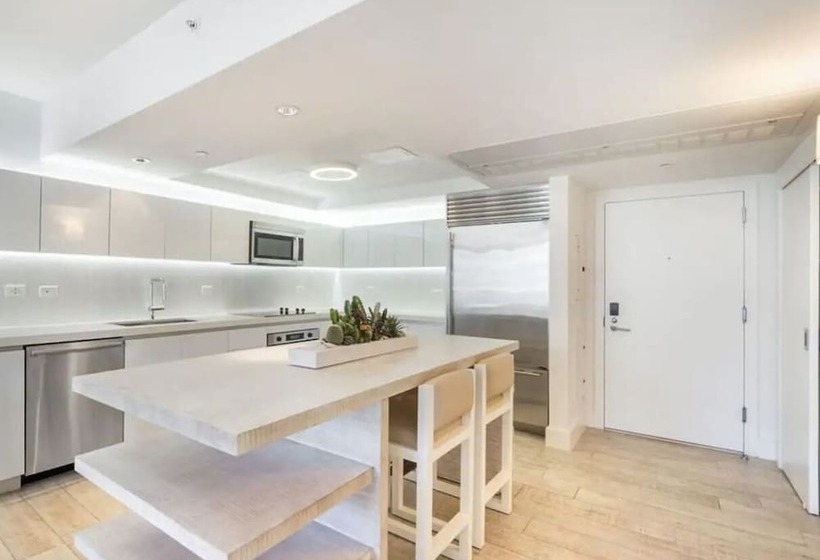 1 Homes South Beach   Private Luxury Condos  Ocean Front