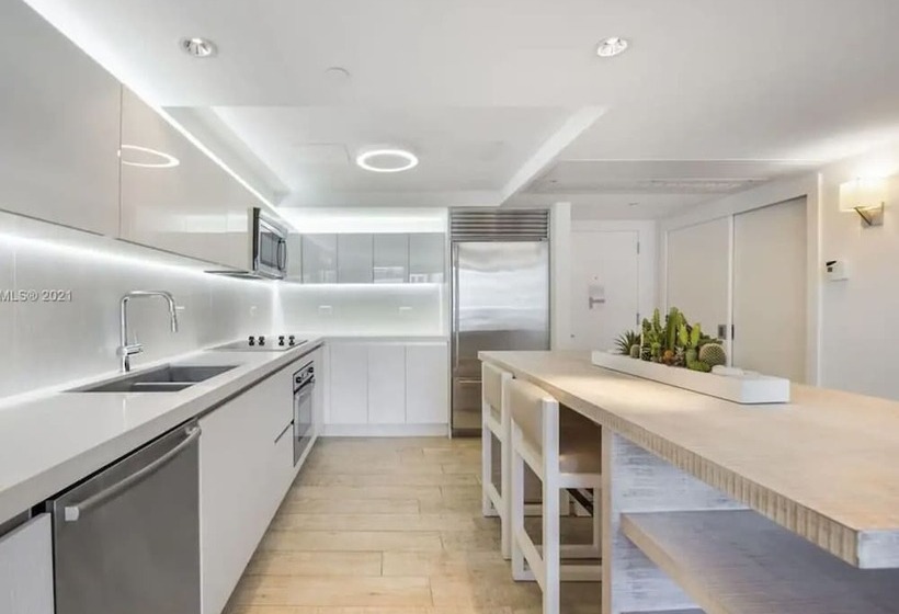 1 Homes South Beach   Private Luxury Condos  Ocean Front