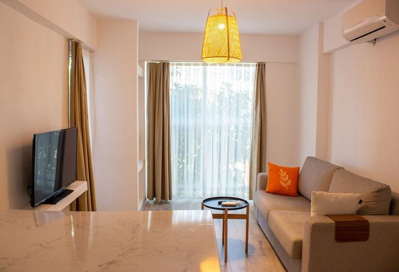 هتل Aloha Suites Mediterranean
