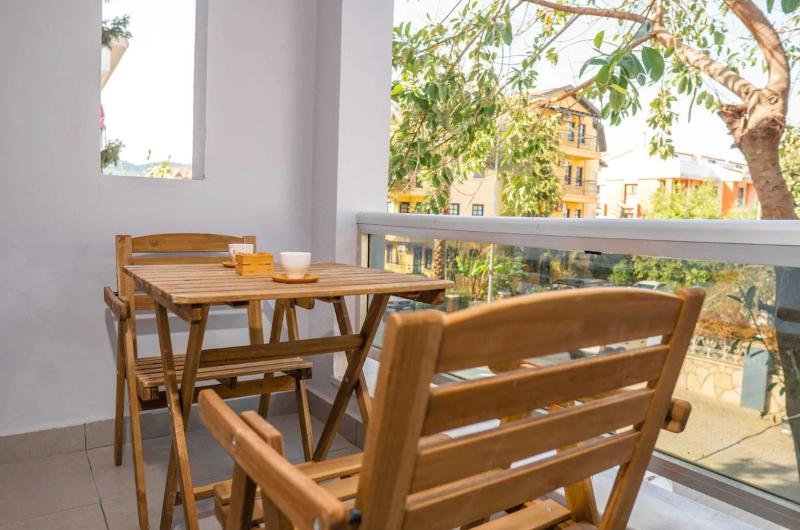 هتل Aloha Suites Mediterranean