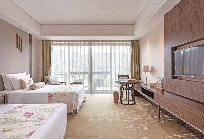 هتل Howard Johnson By Wyndham Dongqian Lake Plaza Ningbo