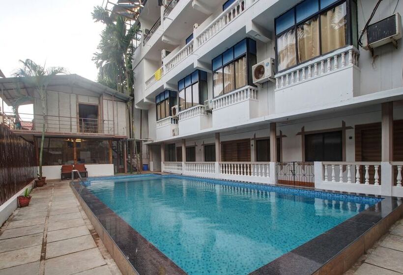 ホテル Pleasure Inn Near Turtle Beach  Morjim