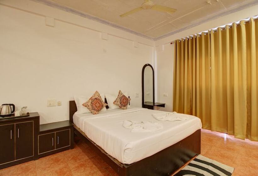 ホテル Pleasure Inn Near Turtle Beach  Morjim
