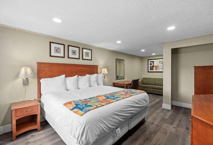 هتل Travelodge By Wyndham Kissimmee/orlando