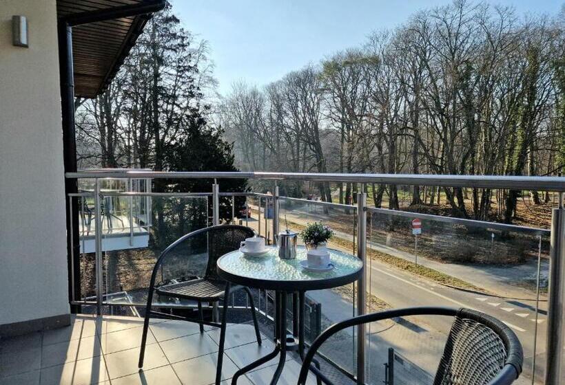 هتل Villa Cristal