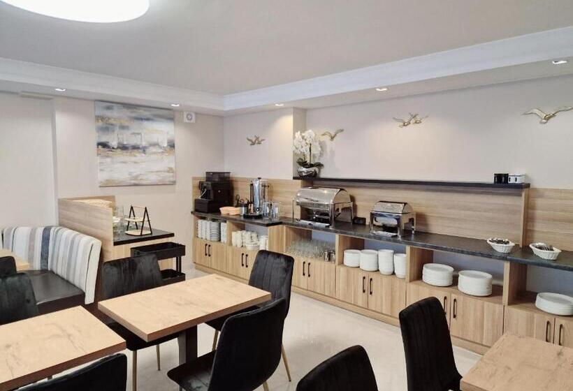 هتل Villa Cristal