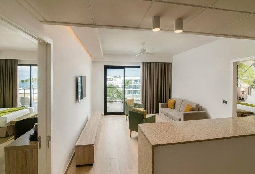 Serenade All Suites - Adults Only Resort