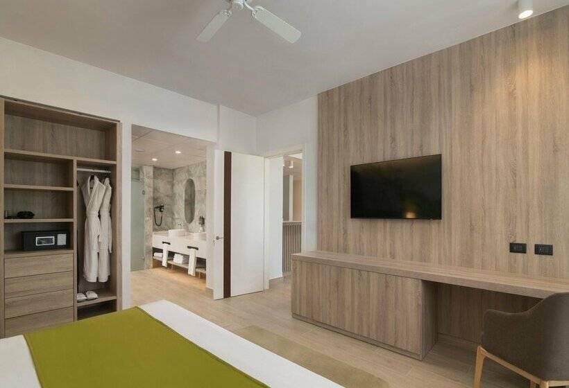 Serenade All Suites - Adults Only Resort