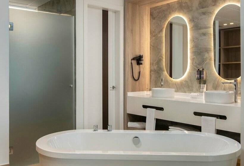 Serenade All Suites - Adults Only Resort