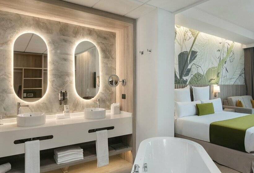 Serenade All Suites - Adults Only Resort