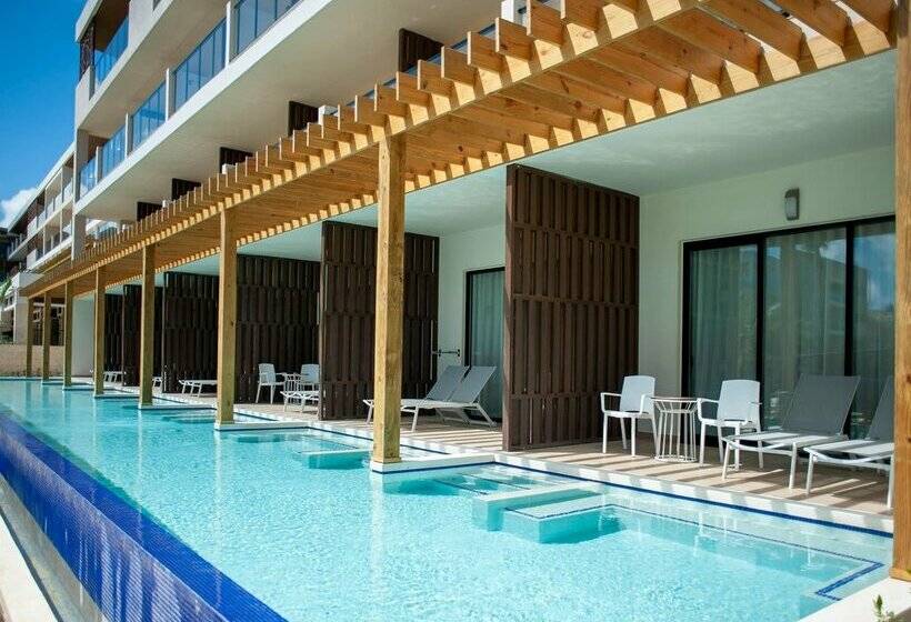 Serenade All Suites - Adults Only Resort