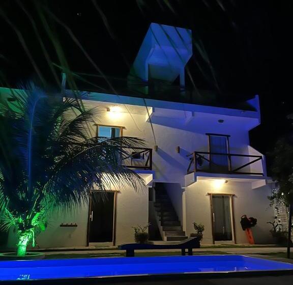 تختخواب و صبحانه Vila Kitemania