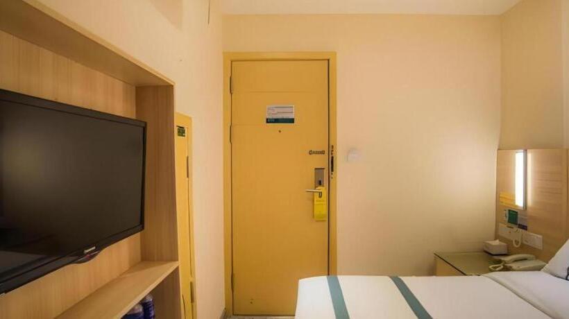 هتل City Comfort Inn Liuzhou High Speed Railway Station