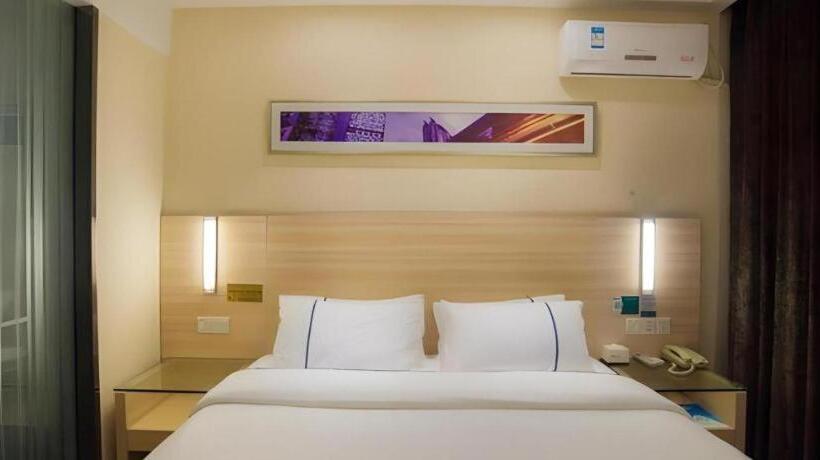 هتل City Comfort Inn Liuzhou High Speed Railway Station
