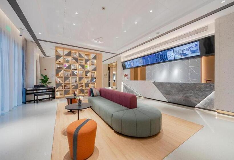 호텔 Home Inn Plus Shanghai Pudong Airport Chuansha Branch