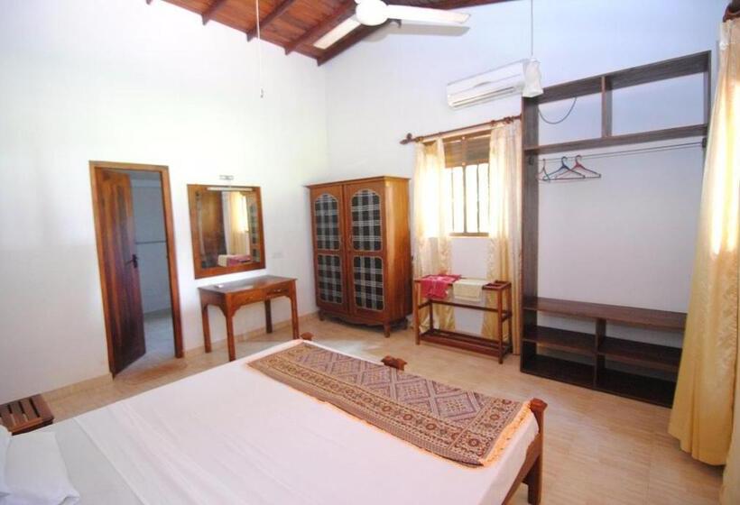 هتل Mangrove Villa   Yoga & Ayurveda