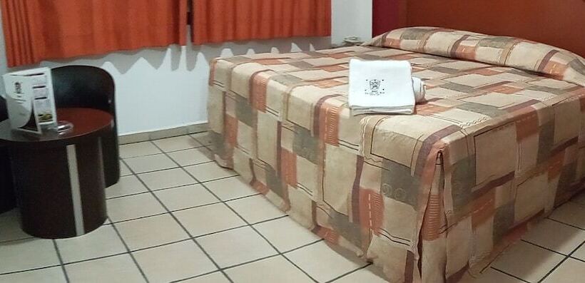 هتل Parador Del Rey