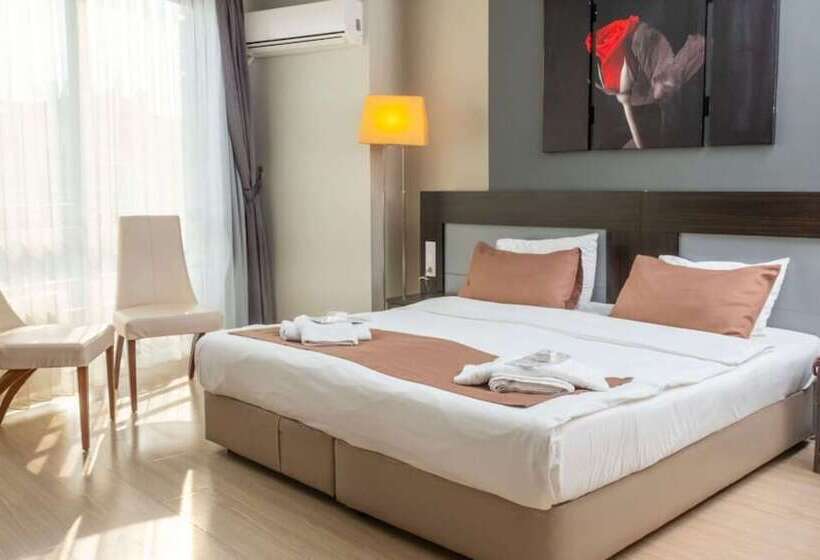 Sinada Otel
