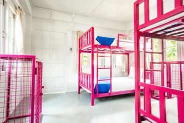 هاستل Slumber Party Koh Tao