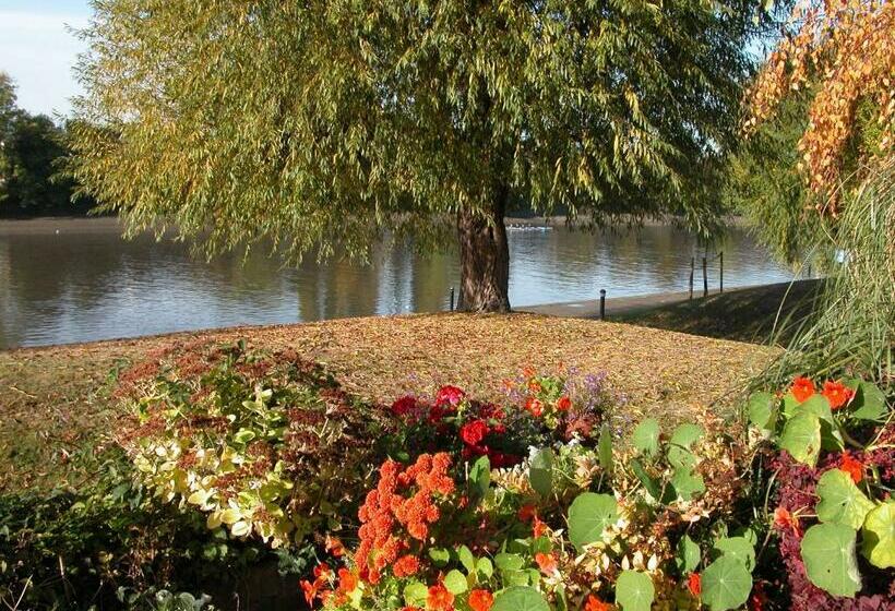 تختخواب و صبحانه Chiswick Riviera With Free Parking