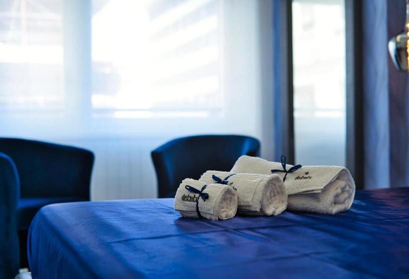 تختخواب و صبحانه Distinto Suite &s