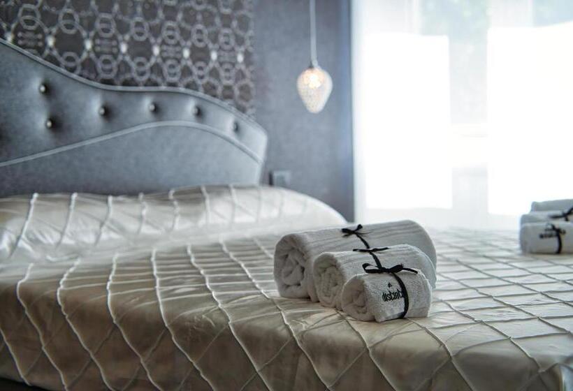 تختخواب و صبحانه Distinto Suite &s