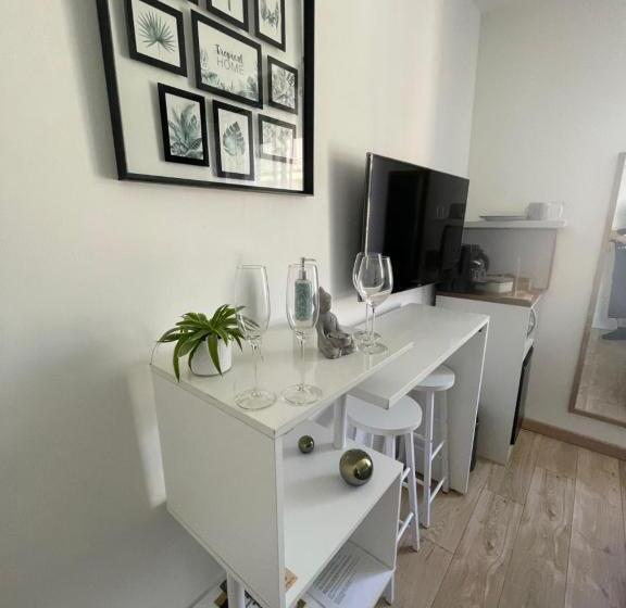 تختخواب و صبحانه Le Bourget   Suite Romantique