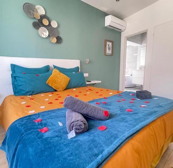 تختخواب و صبحانه Le Bourget   Suite Romantique