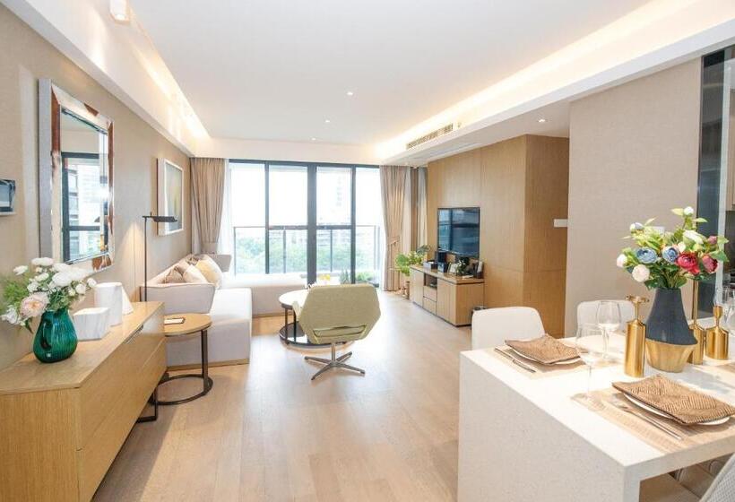 Cm Serviced Apartment