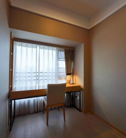 Cm Serviced Apartment