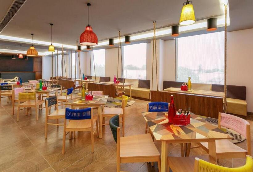 酒店 Ginger Sanand