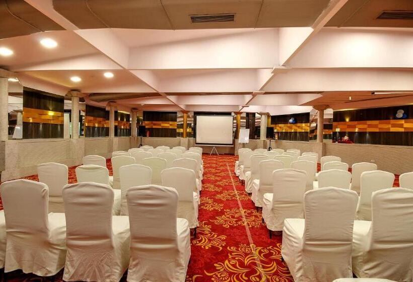 Hotel Mumbai House Juhu, Santacruz West, Mumbai