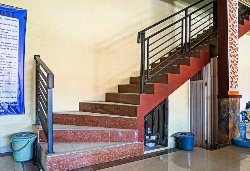 فندق Oyo 91649 Orange Homestay Makassar