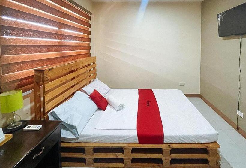 Отель Reddoorz @ Cion Suites Mintal Davao